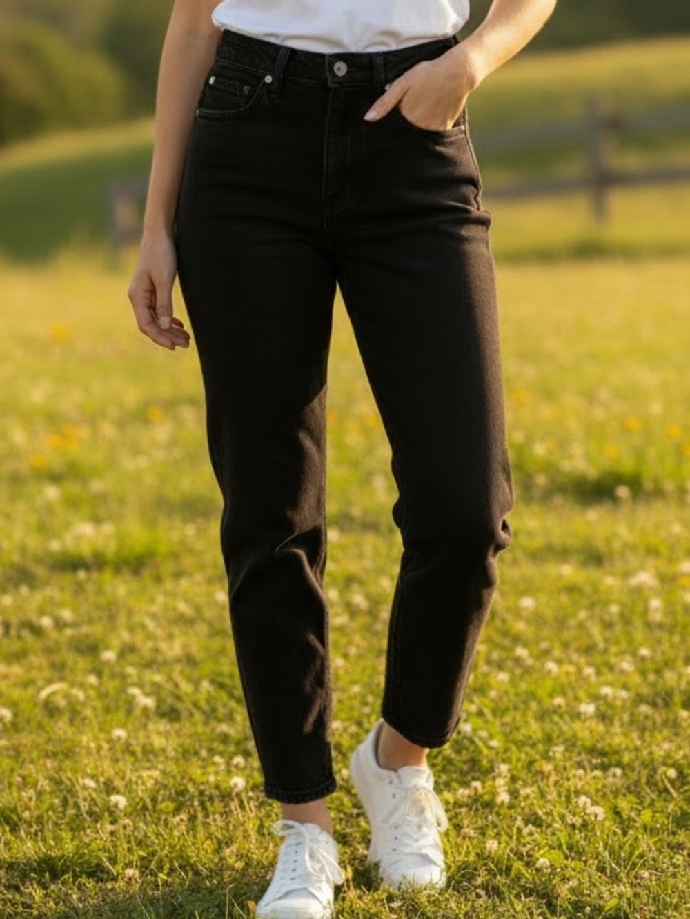 Universal Threads Sz 0 Highest-Rise Straight Jeans